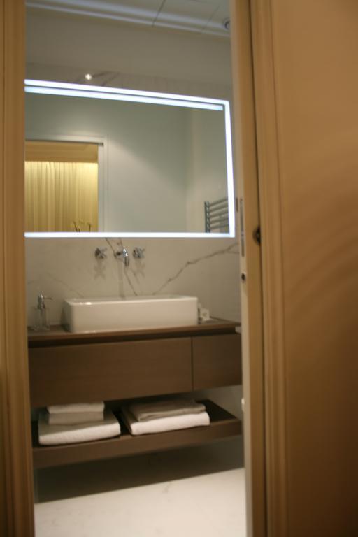 Cirque Deluxe Studio Apartment Париж Экстерьер фото
